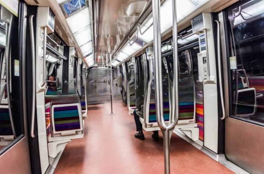 Désinfection vapeur pour transports publics